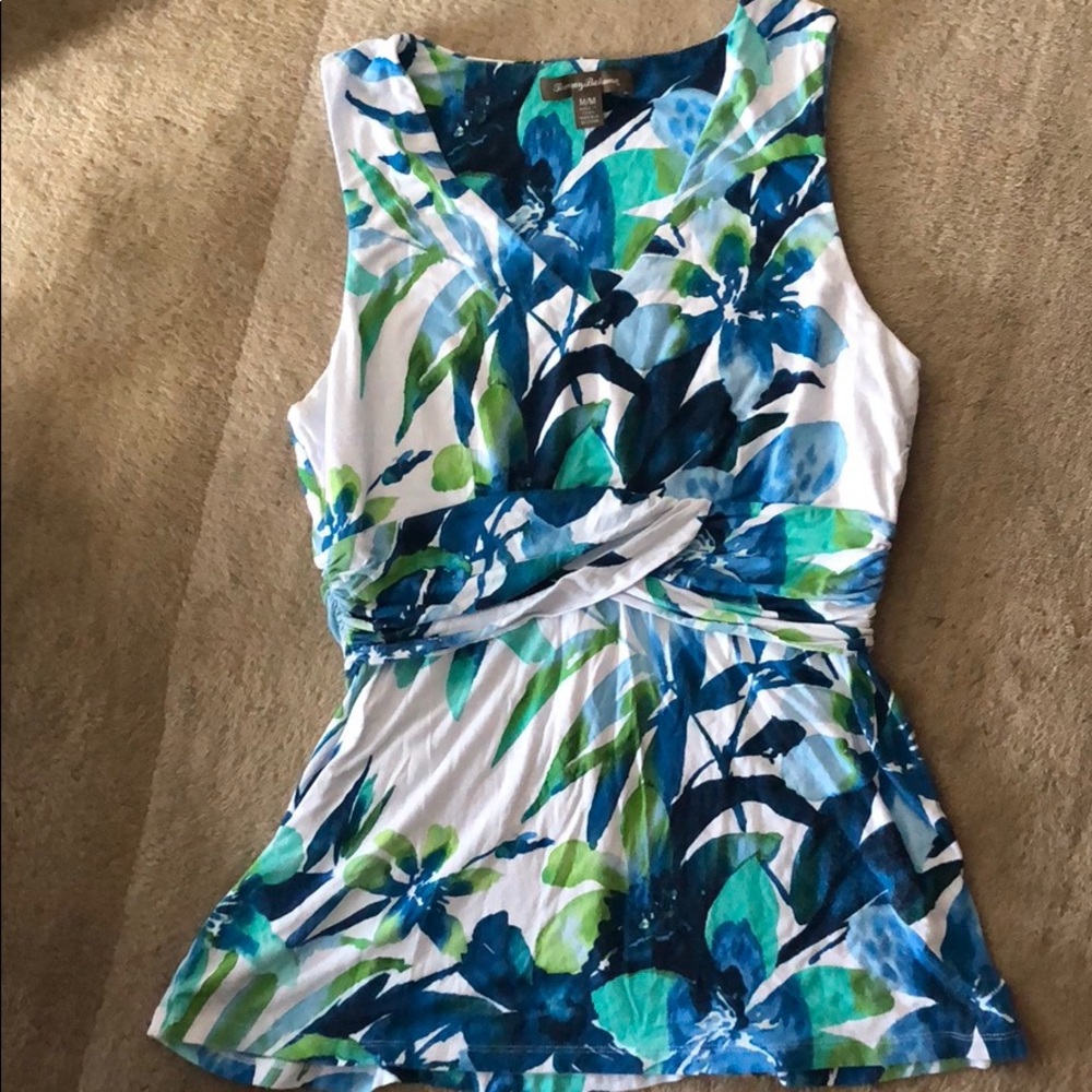Tommy Bahama Women’s sleeveless top